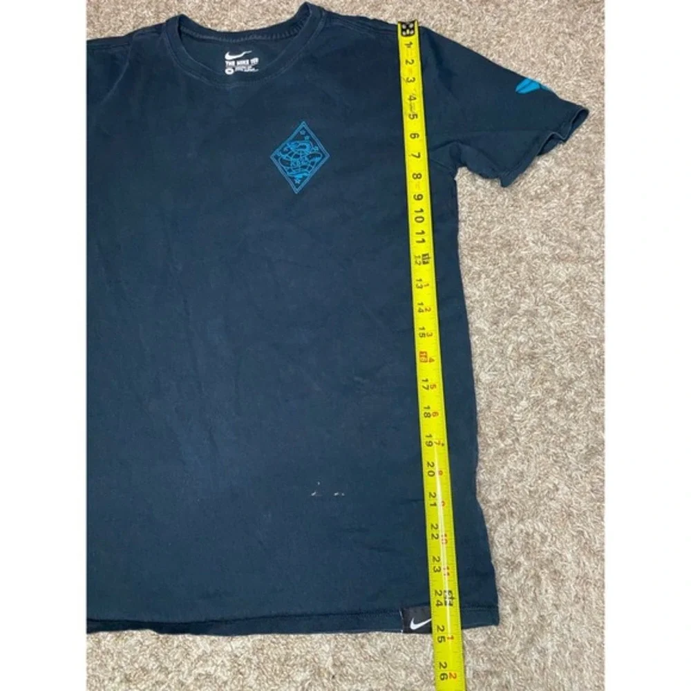 Vintage 2000's Nike Kobe Bryant T-Shirt (Black Mamba Amry)‎ Men's size MEDIUM